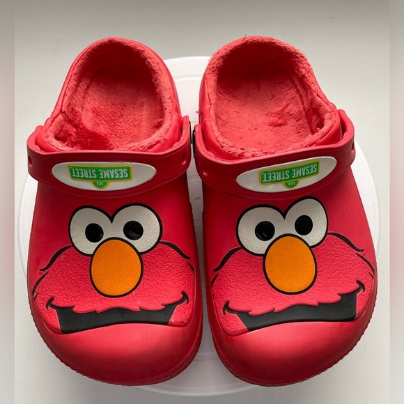 CROCS Other - Kids Crocs Sesame Street Elmo Clogs - Size 3